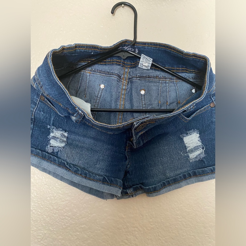 Solia Jeans Size 9 blue Jean Shorts